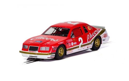 SCALEXTRIC C4067 - Ford Thunderbird - Red & White (1:32)