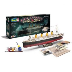   Revell Gift Set R.M.S. Titanic - 100th Anniversary Edition 1:400 makett készlet festékkel és kiegészítőkkel 5715