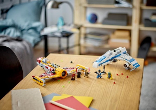 LEGO® Star Wars™ - Új Köztársasági E-Wing vs. Shin Hati vadászgépe (75364)